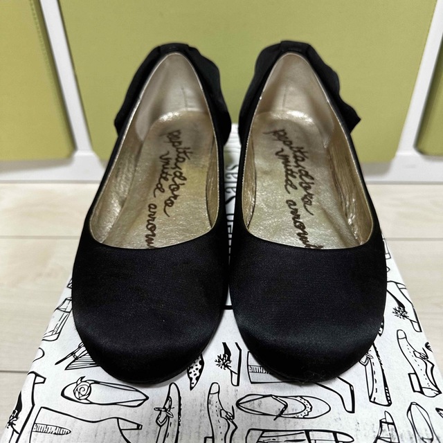 サテンバックリボン　BLACKパンプス レディースの靴/シューズ(バレエシューズ)の商品写真