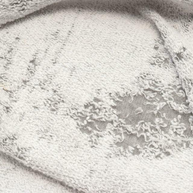 DRIES VAN NOTEN(ドリスヴァンノッテン)の カットソー スウェットシャツ クルーネック 半袖 グレー ダメージ加工 メンズのトップス(Tシャツ/カットソー(半袖/袖なし))の商品写真
