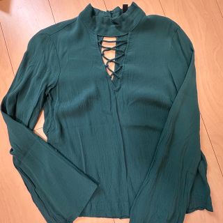 エイチアンドエム(H&M)のH＆M ブラウス グリーン(シャツ/ブラウス(長袖/七分))