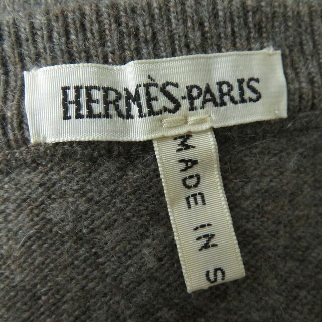 Hermes(エルメス)の美品◎正規品 イギリス製 HERMES エルメス マルジェラ期 レディース カシミヤ100％ セリエボタン ニットカーディガン ブラウングレー系 S レディースのトップス(カーディガン)の商品写真