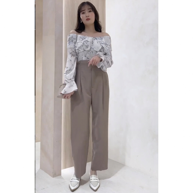 Her lip to Gentiana Print Frill Set Up