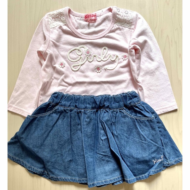 BeBe(ベベ)のKiss Drop ピンクロンT&デニムキュロット　セット キッズ/ベビー/マタニティのベビー服(~85cm)(シャツ/カットソー)の商品写真