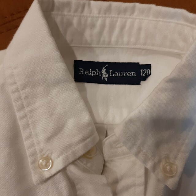 Ralph Lauren(ラルフローレン)のラルフローレン白シャツ120 キッズ/ベビー/マタニティのキッズ服男の子用(90cm~)(Tシャツ/カットソー)の商品写真