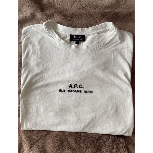 A.P.C(アーペーセー)のアーペーセー A.P.C. Tシャツ 半袖 ロゴ レディースのトップス(Tシャツ(半袖/袖なし))の商品写真