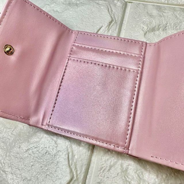 店舗良い ❤️公式❤️韓国 ハローキティ キルト 三つ折り 財布 サンリオ 日本未発売 ピンク