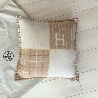 エルメス HERMES クッション アヴァロン・カブリオル