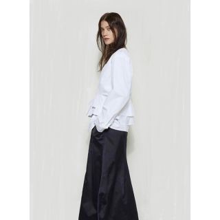 ジルサンダー(Jil Sander)のJILSANDER ホワイト レイヤードデザイン ノーカラーブラウス(シャツ/ブラウス(長袖/七分))