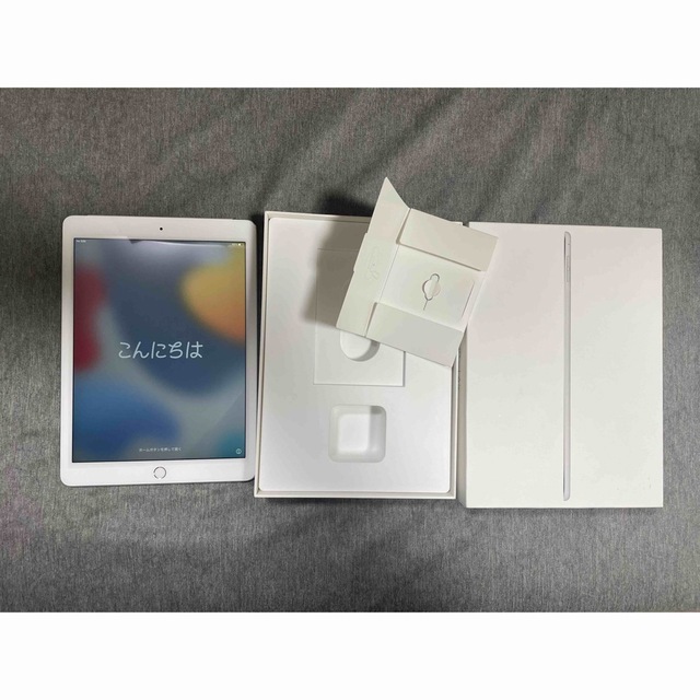 iPad - iPad Air 2 16GB シルバー Wi-Fi Cellularの通販 by はな's