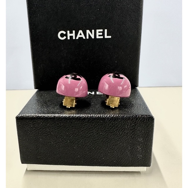 お歳暮・冬ギフト特集2024 CHANEL ピンク🩷正規品❤️中古 イヤリング イヤリング