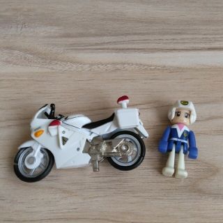 タカラトミー(Takara Tomy)のトミカ　白バイ　婦警さん(模型/プラモデル)