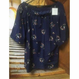 レイカズン(RayCassin)の新品 RAY Cassin Mサイズ バスト79～87 b(Tシャツ(半袖/袖なし))