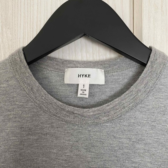 HYKE(ハイク)のHYKE ハイク ロングスリーブ ポケット Tシャツ レディースのトップス(カットソー(長袖/七分))の商品写真