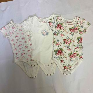 キャスキッドソン(Cath Kidston)のCath Kids LONDON 女の子用半袖ロンパース 6-12months(ロンパース)