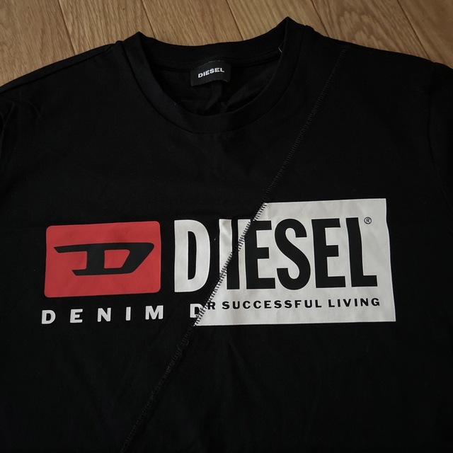 DIESEL(ディーゼル)のDIESEL ロゴ　Tシャツ　M メンズのトップス(Tシャツ/カットソー(半袖/袖なし))の商品写真