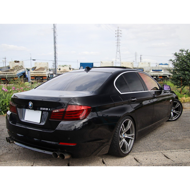 BMW(ビーエムダブリュー)のBMW 5シリーズ　528i M5仕様フルカスタム　爆音マフラー　7.6万キロ☆ 自動車/バイクの自動車(車体)の商品写真