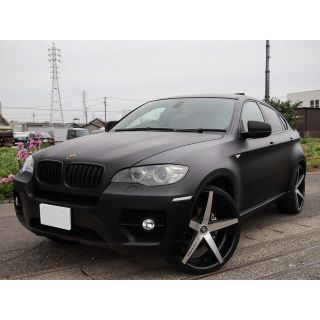 ビーエムダブリュー(BMW)のBMW X6 35i マッドブラックカラーカスタム　24AW 全国最安値　赤革☆(車体)