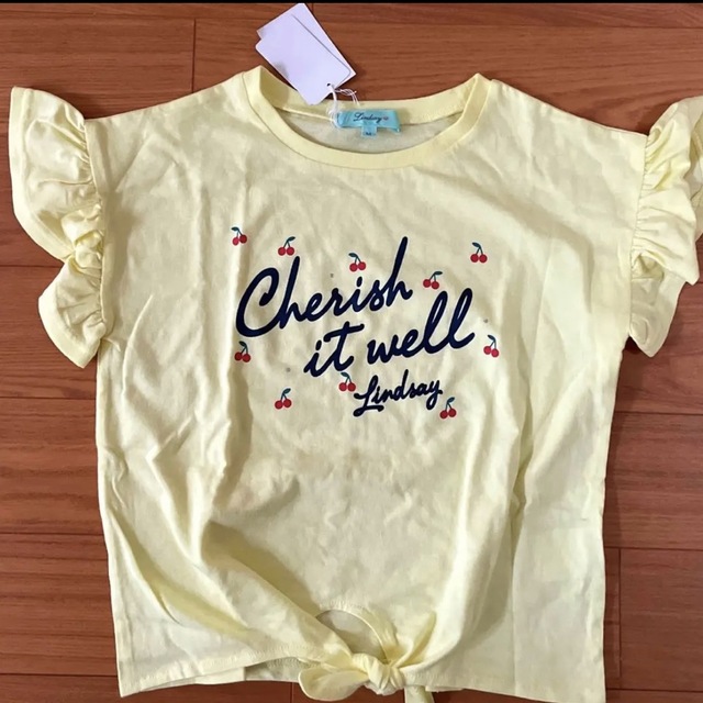 Lindsay(リンジィ)の新品 Lindsay リンジィ チェリー Tシャツ キッズ/ベビー/マタニティのキッズ服女の子用(90cm~)(Tシャツ/カットソー)の商品写真