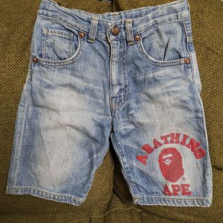 ベイプキッズ(BAPE KIDS)のアベイシングエイプA BATHING APEデニムハーフパンツ110cmキッズ赤(パンツ/スパッツ)