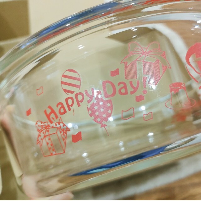 マーロウ Happyパーティー容器 2