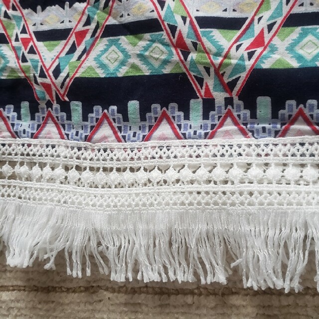 オルテガ柄　フリンジ　ロングカーディガン　半袖　羽織り　サラサラ レディースのトップス(カーディガン)の商品写真