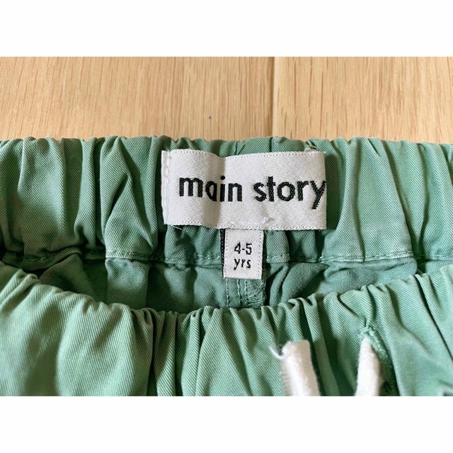 こどもビームス(コドモビームス)のmain story パンツ カーキ 4-5years キッズ/ベビー/マタニティのキッズ服男の子用(90cm~)(パンツ/スパッツ)の商品写真