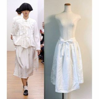 コムデギャルソン(COMME des GARCONS)の美品 コレクション コムコム コムデギャルソン エステル ラップスカート 白(ひざ丈スカート)