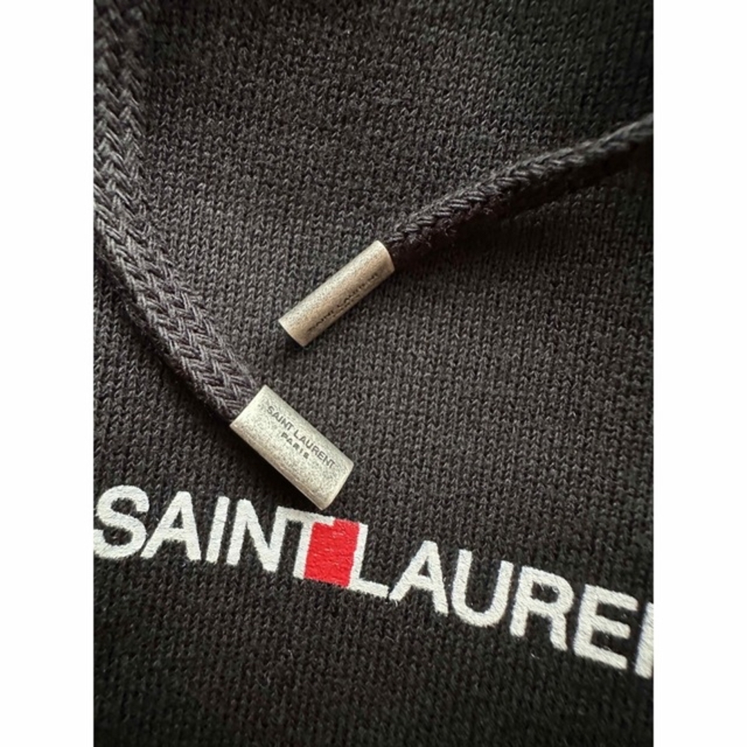 Saint Laurent(サンローラン)の新品未使用　サンローラン　ロゴ　フーディー　パーカー　XS ブラック レディースのトップス(パーカー)の商品写真