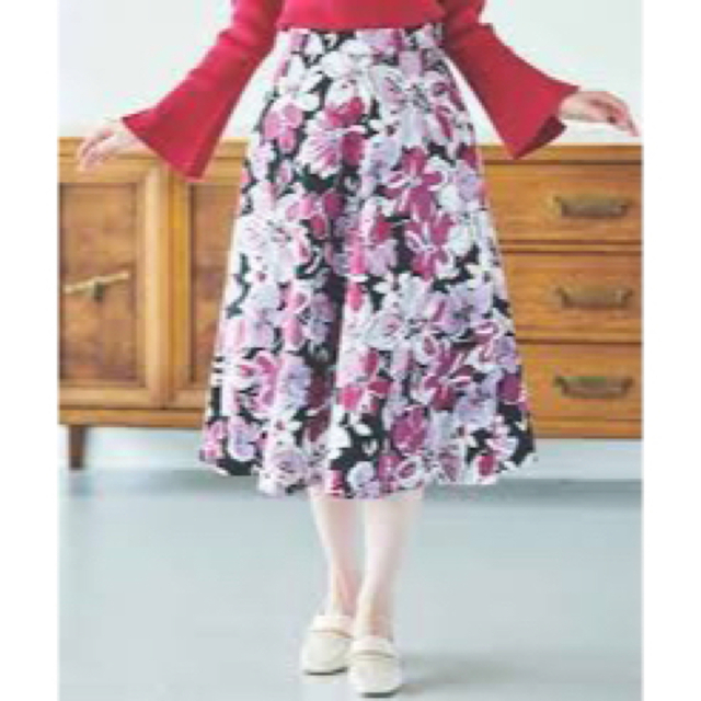 31 Sons de mode(トランテアンソンドゥモード)のトランテアン 31 Sons de mode 花柄　スカート レディースのスカート(ひざ丈スカート)の商品写真