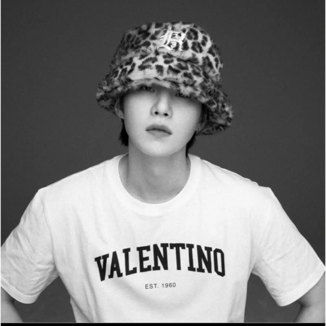 VALENTINO - 新品未使用 bts着用 suga ユンギ バレンティノ Tシャツ S ...