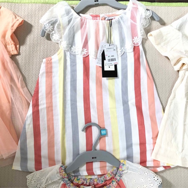 futafuta(フタフタ)の120cm  フタフタ女の子トップス　新品二枚 キッズ/ベビー/マタニティのキッズ服女の子用(90cm~)(Tシャツ/カットソー)の商品写真