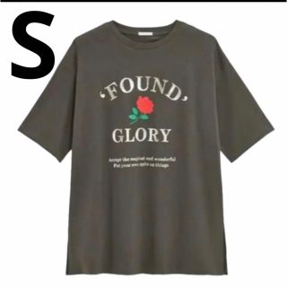 ジーユー(GU)の新品　GU グラフィックチュニックT ローズ　スミクロ　箔プリントT(Tシャツ(半袖/袖なし))