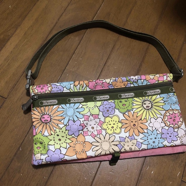 LeSportsac(レスポートサック)のレスポートサック　Kiki レディースのバッグ(ショルダーバッグ)の商品写真