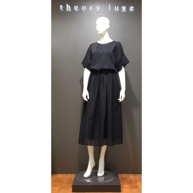 Theory luxe 20ss アイレット刺繍スカート 050ブラック