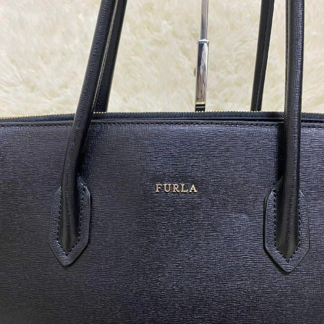 Furla(フルラ)の✨未使用級✨フルラ ピン トートバッグ 肩掛け A4収納可 レザー ブラック レディースのバッグ(トートバッグ)の商品写真