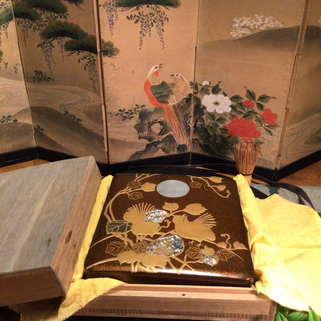 【特別出品】光琳蒔絵 硯箱 文房具 総梨地 一対鶉蒔絵 螺鈿細工 1合(共箱付)