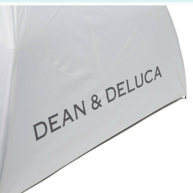 DEAN & DELUCA(ディーンアンドデルーカ)の新品　2023 限定　DEAN & DELUCA 折り畳み傘 晴雨兼用 レディースのファッション小物(傘)の商品写真