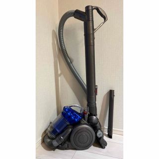 ダイソン(Dyson)のDyson DC26 キャニスター式掃除機　隙間ノズル付(掃除機)