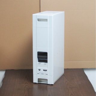 ★白色 無洗米兼用コンパクトライスボックス(米びつ) ２２kg 新品★(収納/キッチン雑貨)