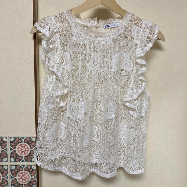 ZARA(ザラ)のトップス　ZARA  レディースのトップス(シャツ/ブラウス(半袖/袖なし))の商品写真