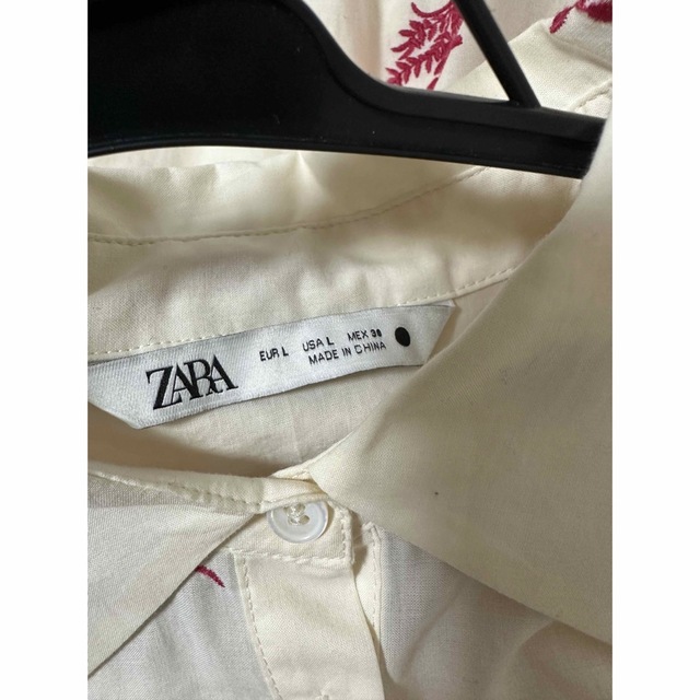 ZARA(ザラ)の新品未使用ZARAの刺繍ブラウス レディースのトップス(シャツ/ブラウス(長袖/七分))の商品写真