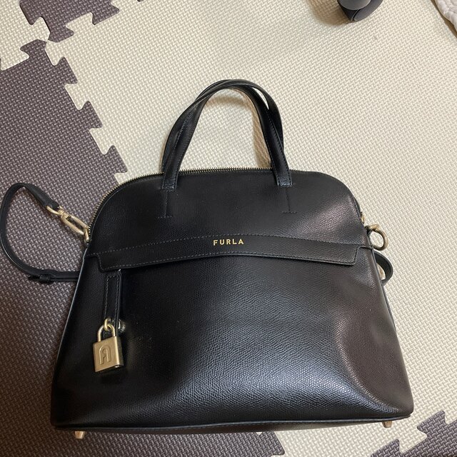 FURLA ショルダーバック(黒) | フリマアプリ ラクマ