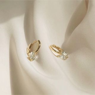 アーカー(AHKAH)の【p35】ジルコニアフープピアス 18k gold-plated (ピアス)