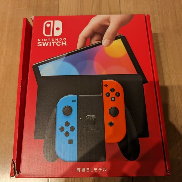 Nintendo Switch スイッチ　本体 有機ELモデル 箱破れ エンタメ/ホビーのゲームソフト/ゲーム機本体(家庭用ゲーム機本体)の商品写真