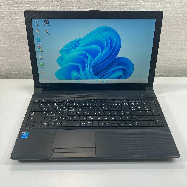 ボトムスス単品 TOSHIBA dynabook ノートパソコン Windows11 (J7