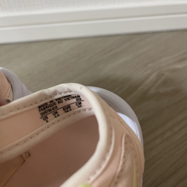 NIKE(ナイキ)のエアマックスココ　ピンク　22 レディースの靴/シューズ(サンダル)の商品写真