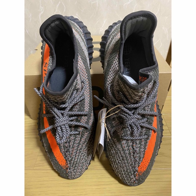 YEEZY（adidas）(イージー)のアディダス イージーブースト350 V2 ベルーガ メンズの靴/シューズ(スニーカー)の商品写真