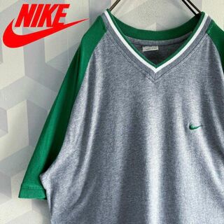ナイキ(NIKE)の【ナイキ】XL レアデザイン ラグラン 刺繍ロゴ Tシャツ 緑グレー nike(Tシャツ/カットソー(半袖/袖なし))