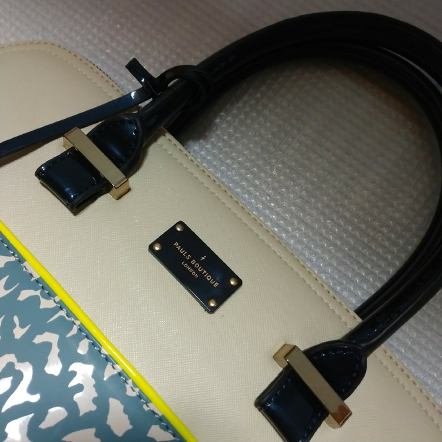 【送料込】PAULS BOUTIQUE(ポールズブティック)レオパード柄ハン レディースのバッグ(ハンドバッグ)の商品写真