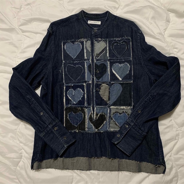 J.W.ANDERSON(ジェイダブリューアンダーソン)のj.w.anderson heart denim shirts メンズのトップス(シャツ)の商品写真