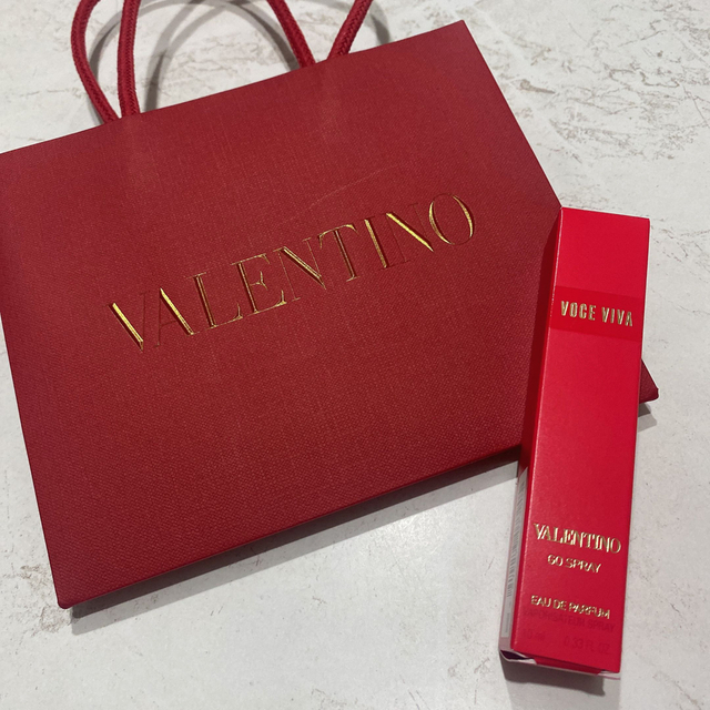 VALENTINO(ヴァレンティノ)の新品　VALENTINO 香水  コスメ/美容の香水(香水(女性用))の商品写真